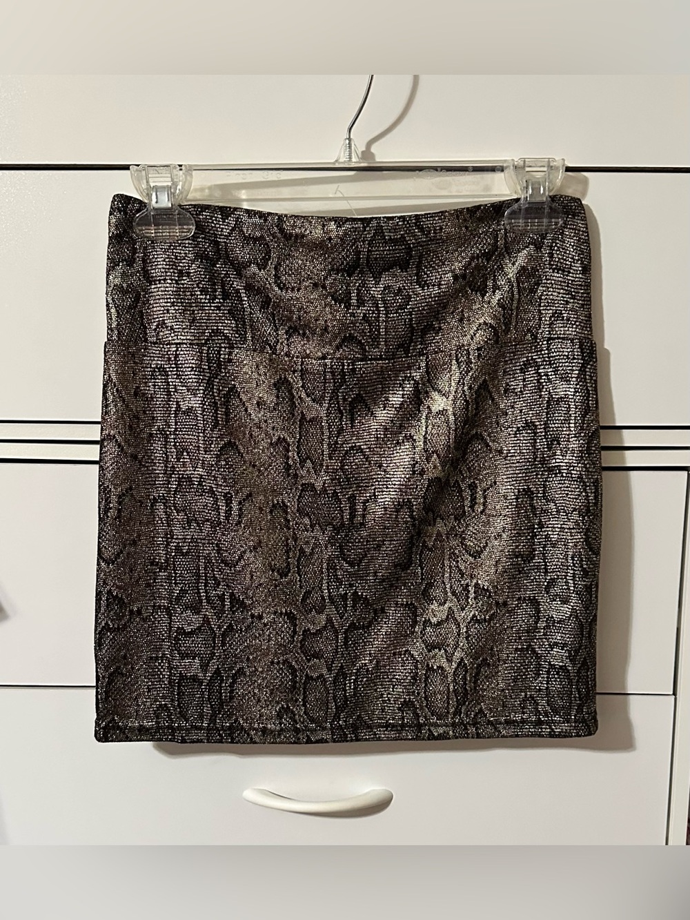 Metallic Snake-Print Mini Skirt - Black & Gold